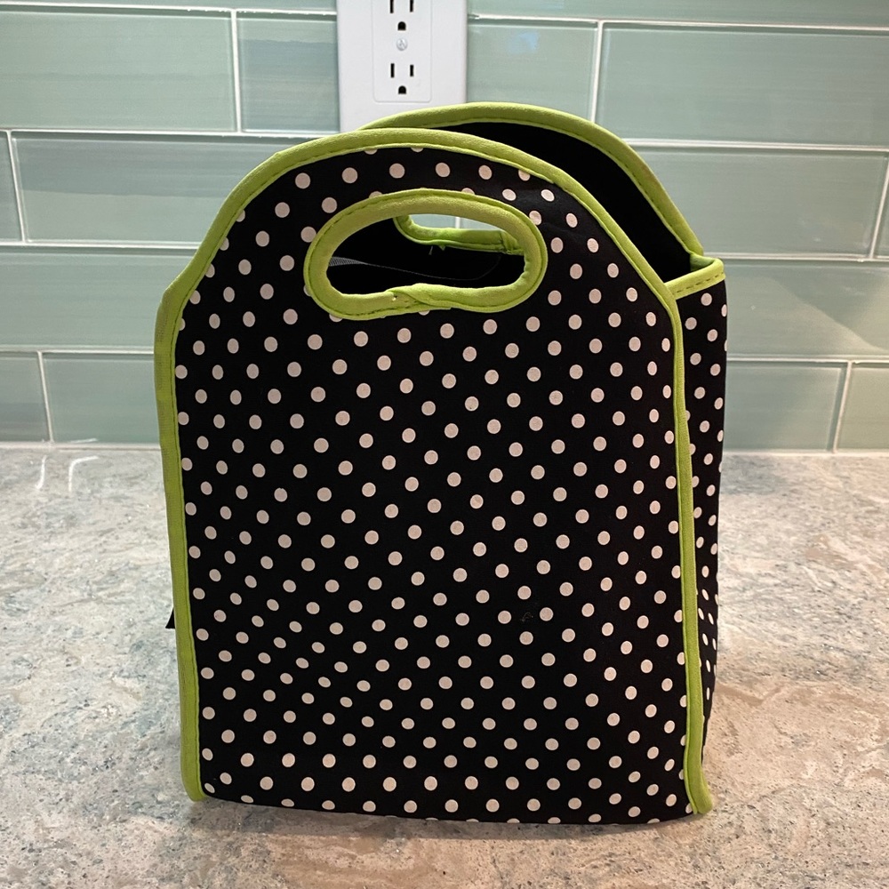 Monogrammed ‘C’ Lunchbox - image 3